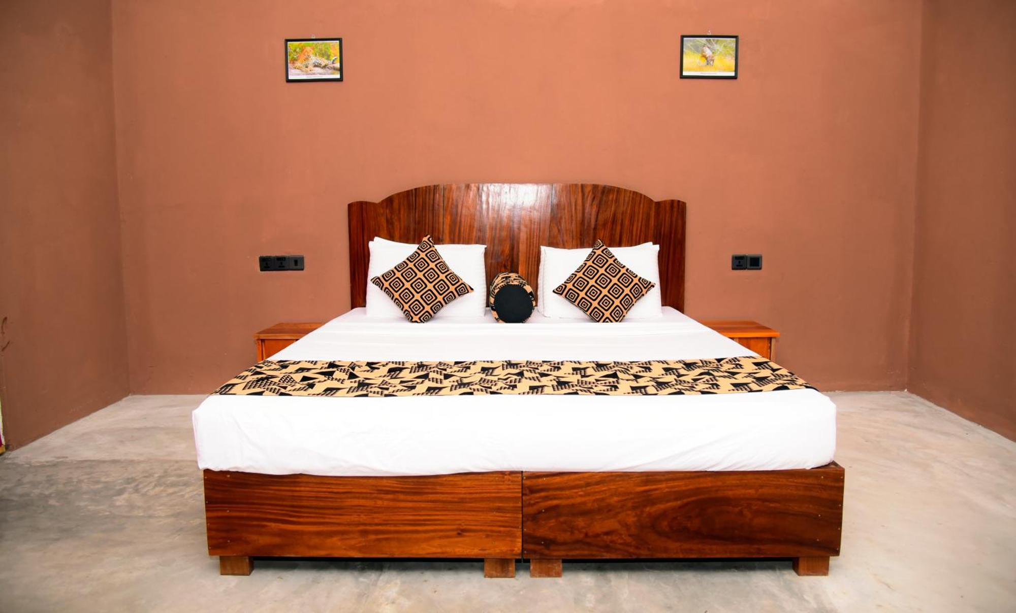 Coco Village Hotel Chilaw Bagian luar foto