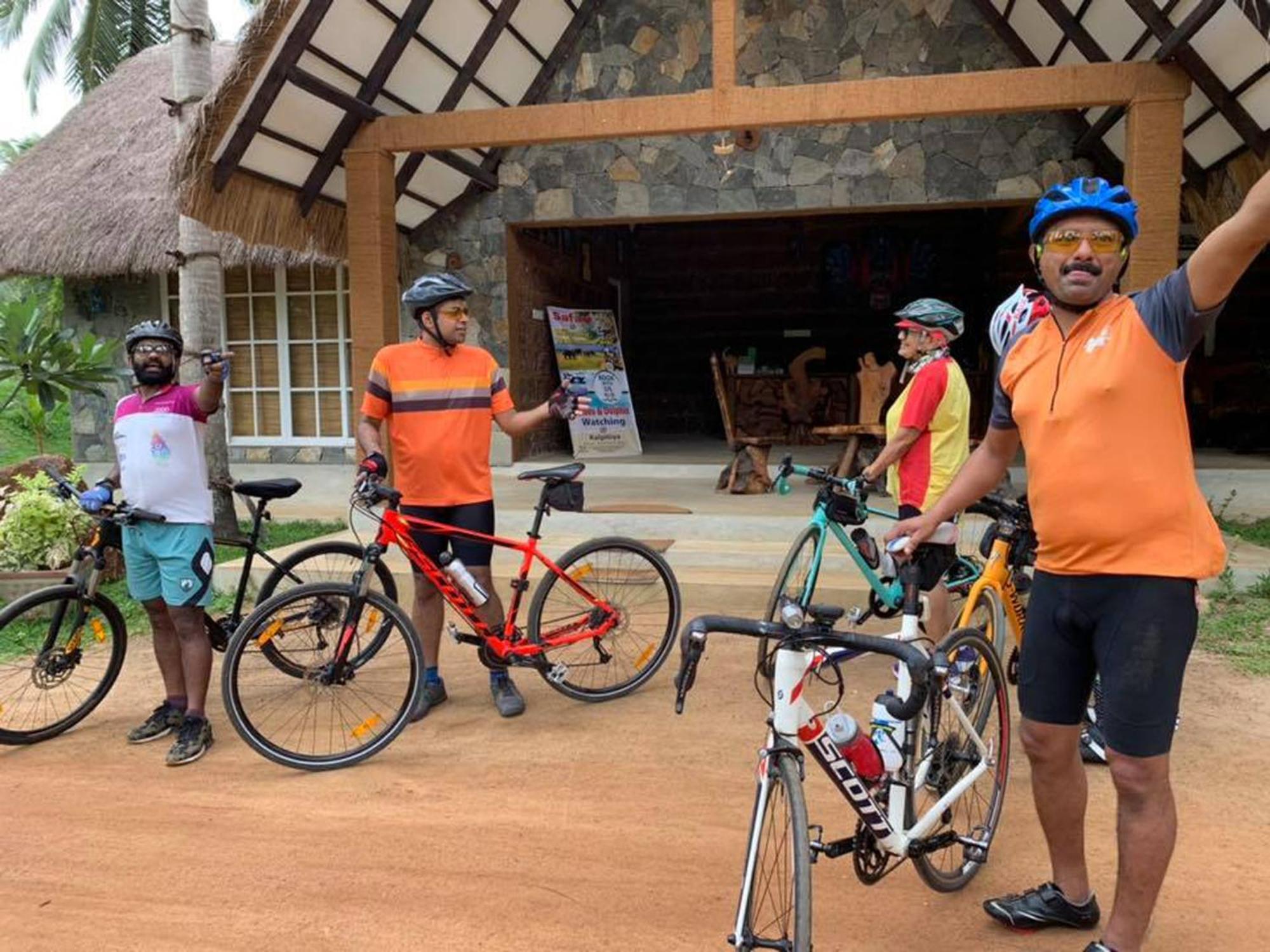 Coco Village Hotel Chilaw Bagian luar foto