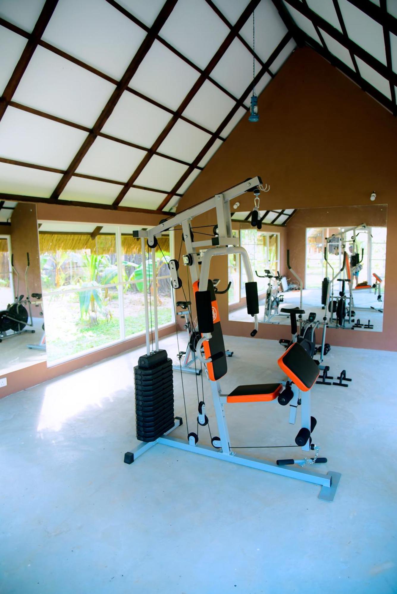 Coco Village Hotel Chilaw Bagian luar foto